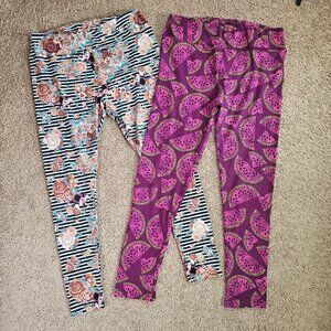 LuLaRoe Tall & Curvy Leggings Lot of 2 32x34 Floral Geometric Soft Stretch GUC